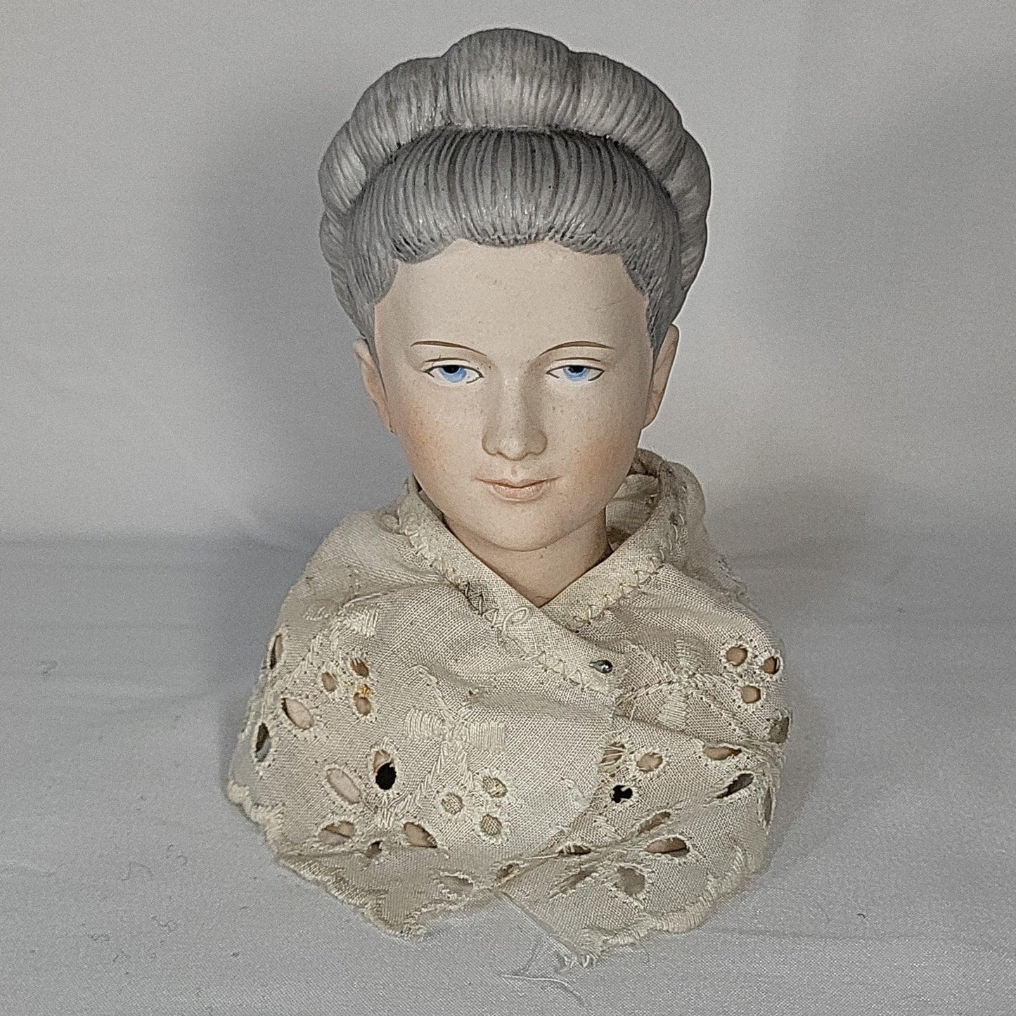 George and Martha Washington Porcelain Doll Kit Tops - Yield House - 1977 1979