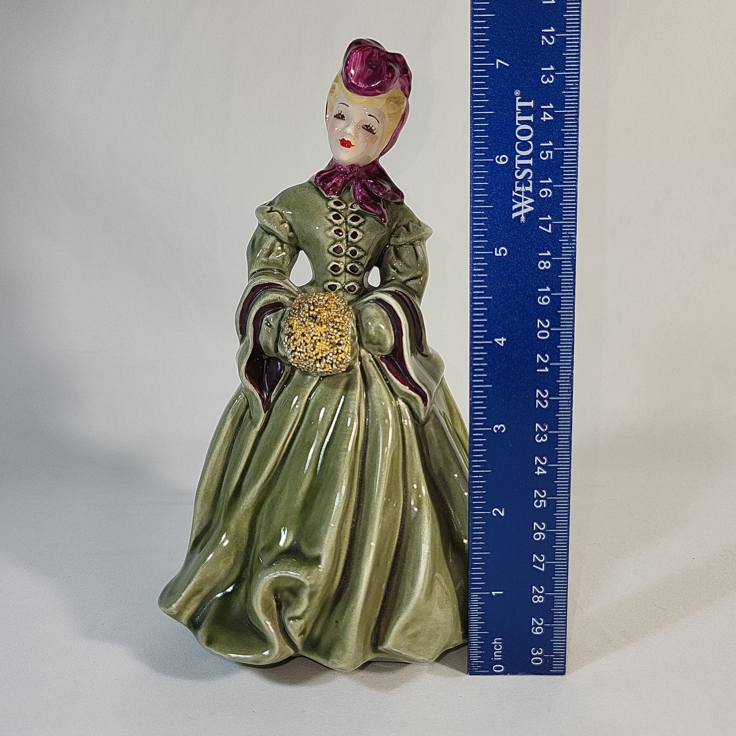 Florence Ceramics Co. Beautiful DALIA female green Figurine