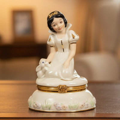 LENOX Disney Snow White & the Seven Dwarfs Treasure Box Figures with Display Stand