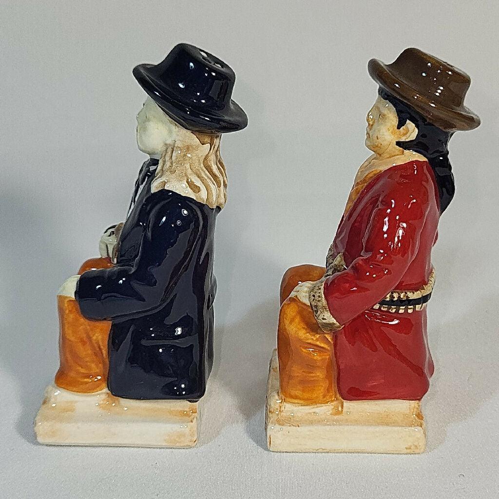 Wild Bill Hickok & Calamity Jane Salt & Pepper Shakers - trèsBin