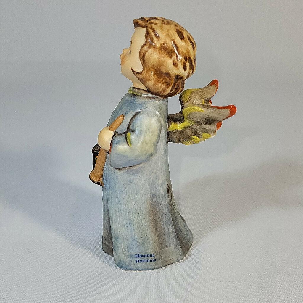 Goebel Hummel "Hosanna" Angel Girl with Lantern #480 - trèsBin