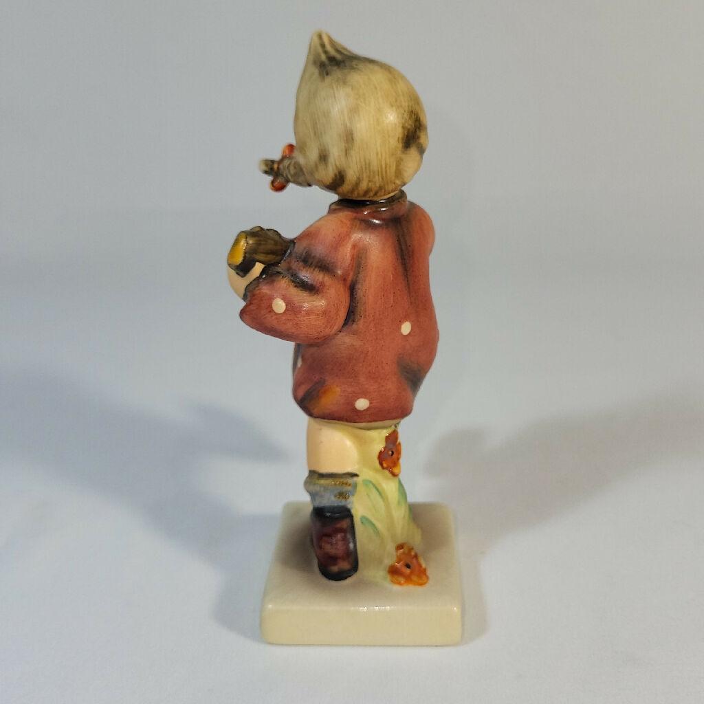 Goebel Hummel "Happiness" Little Girl with Banjo #86 - trèsBin