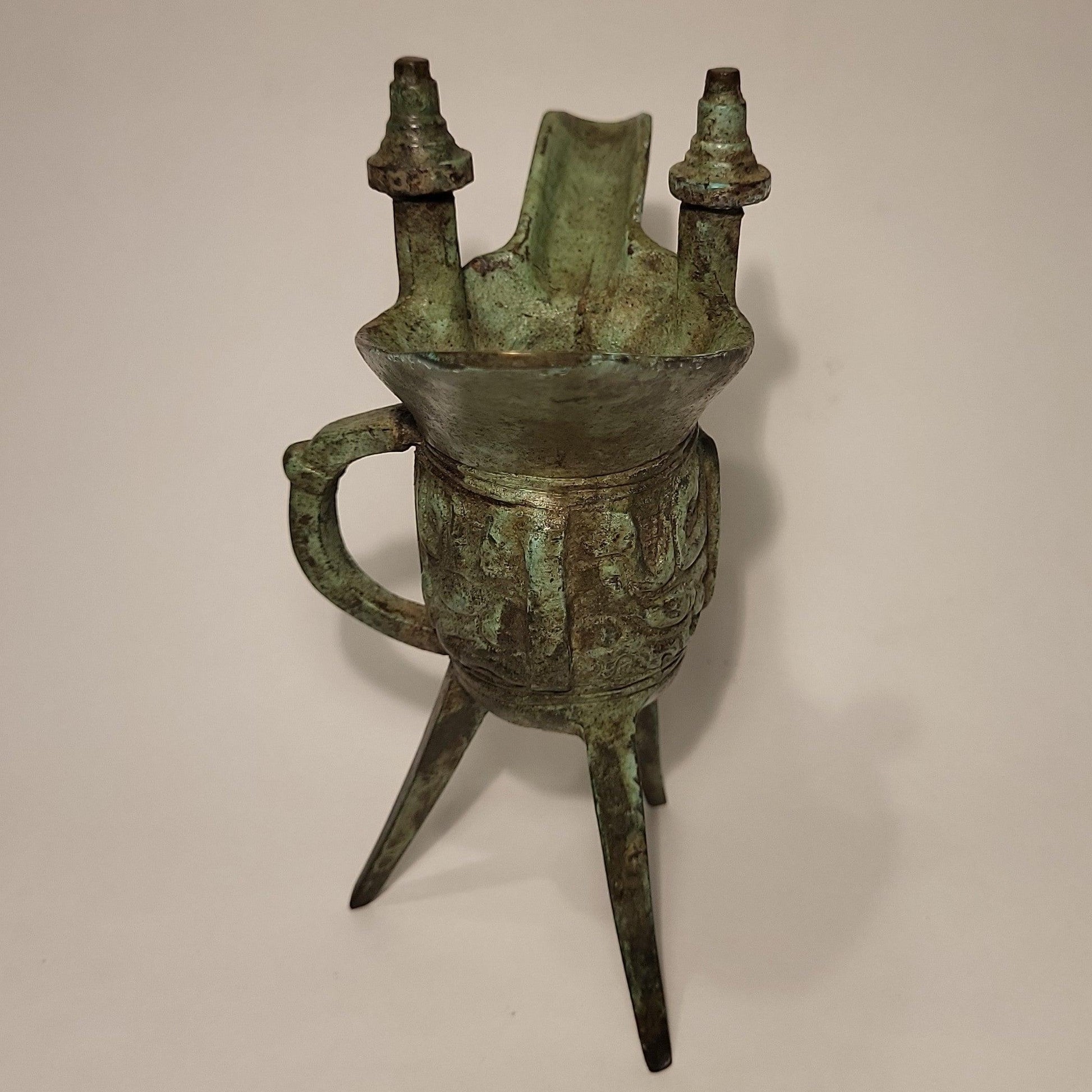 Archaic Style Bronze Tripod Jue - trèsBin