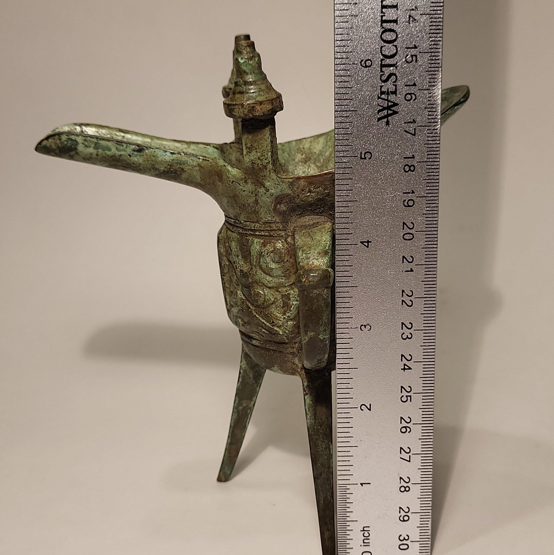 Archaic Style Bronze Tripod Jue - trèsBin