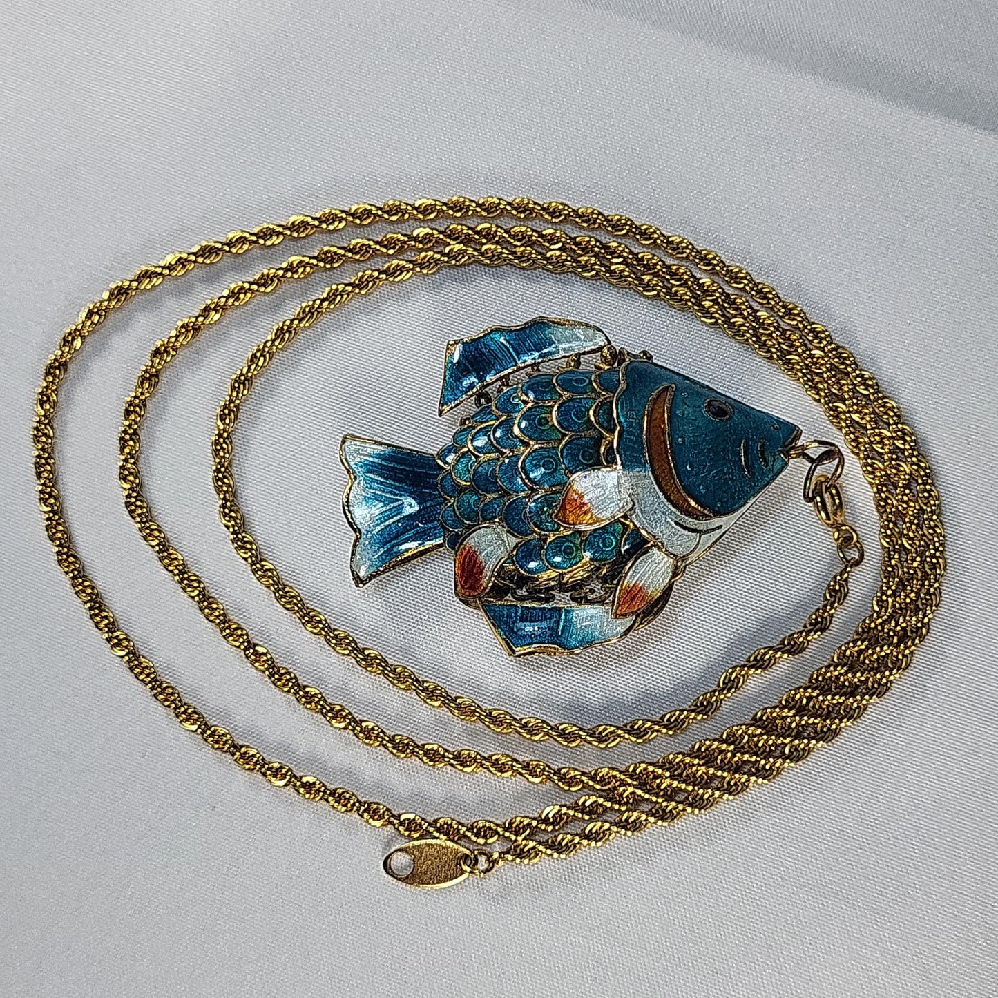 Articulating Multi-Color Enameled Fish Pendant with 29" Gold Tone Rope Style Chain - trèsBin