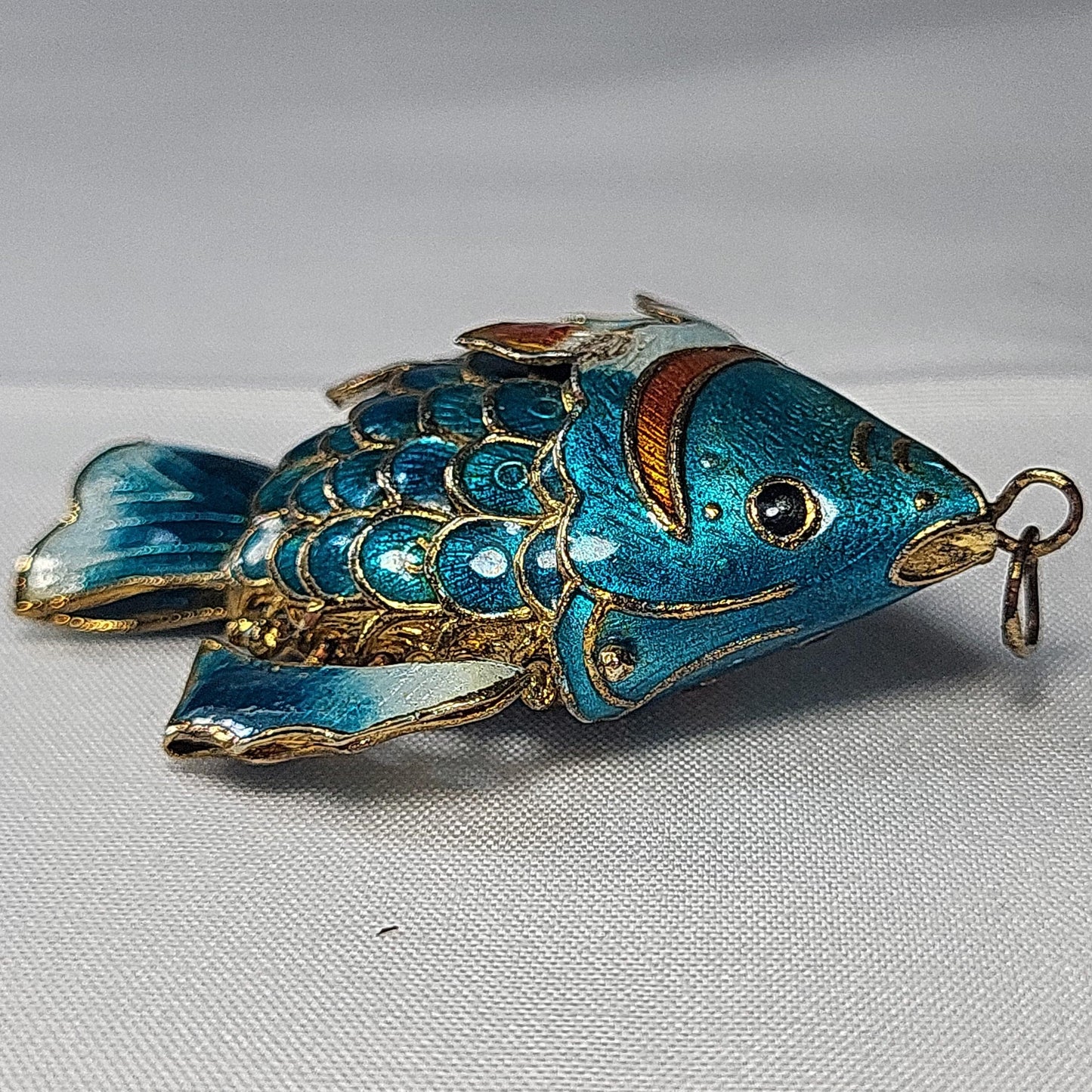 Articulating Multi-Color Enameled Fish Pendant with 29" Gold Tone Rope Style Chain - trèsBin