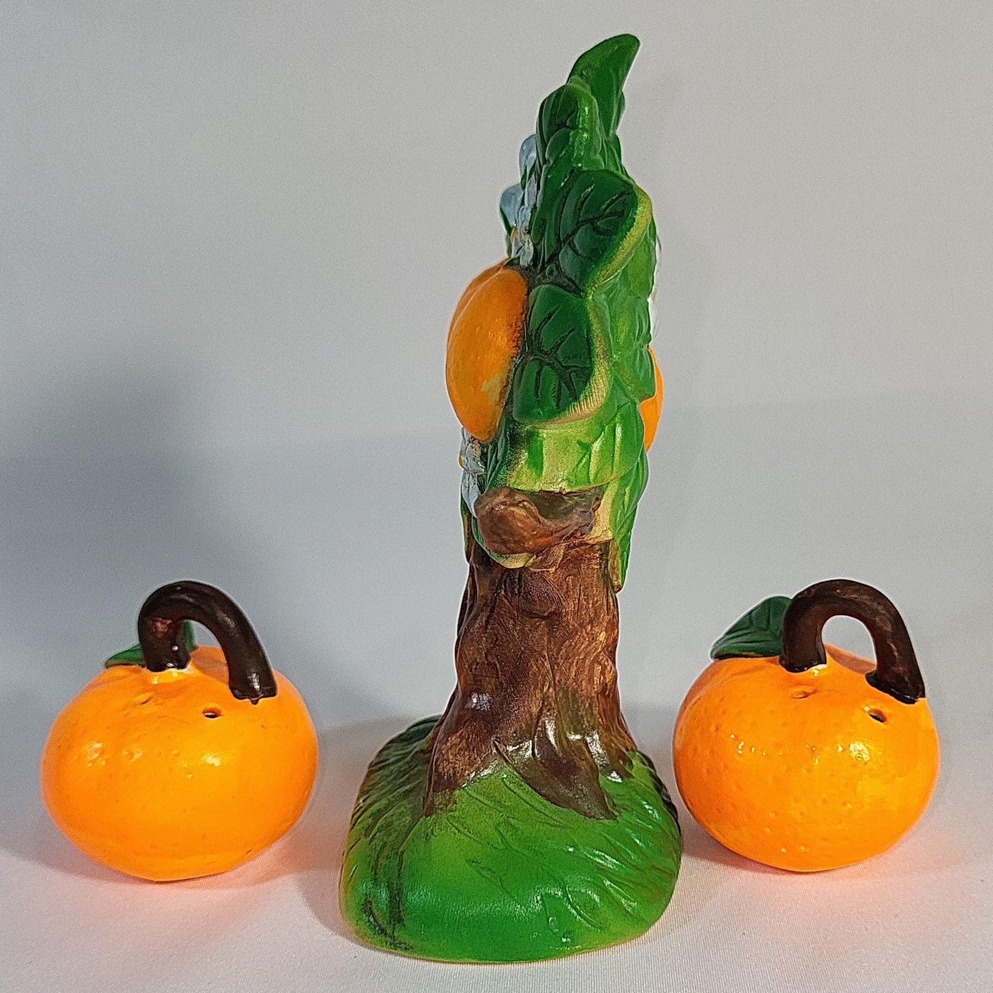 Florida Orange Tree Salt & Pepper Shakers - trèsBin