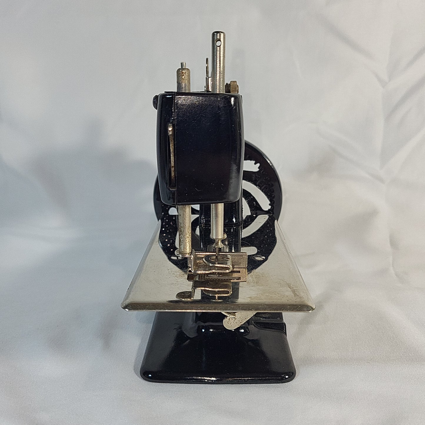 Singer Mini Model 20 10 Sewing Machine