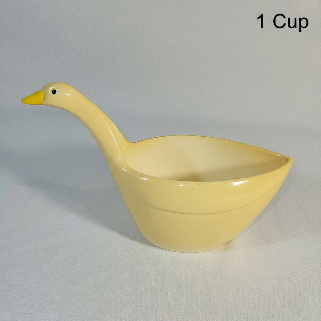 Set of Four Nesting Geese Measuring Cups 4 pc