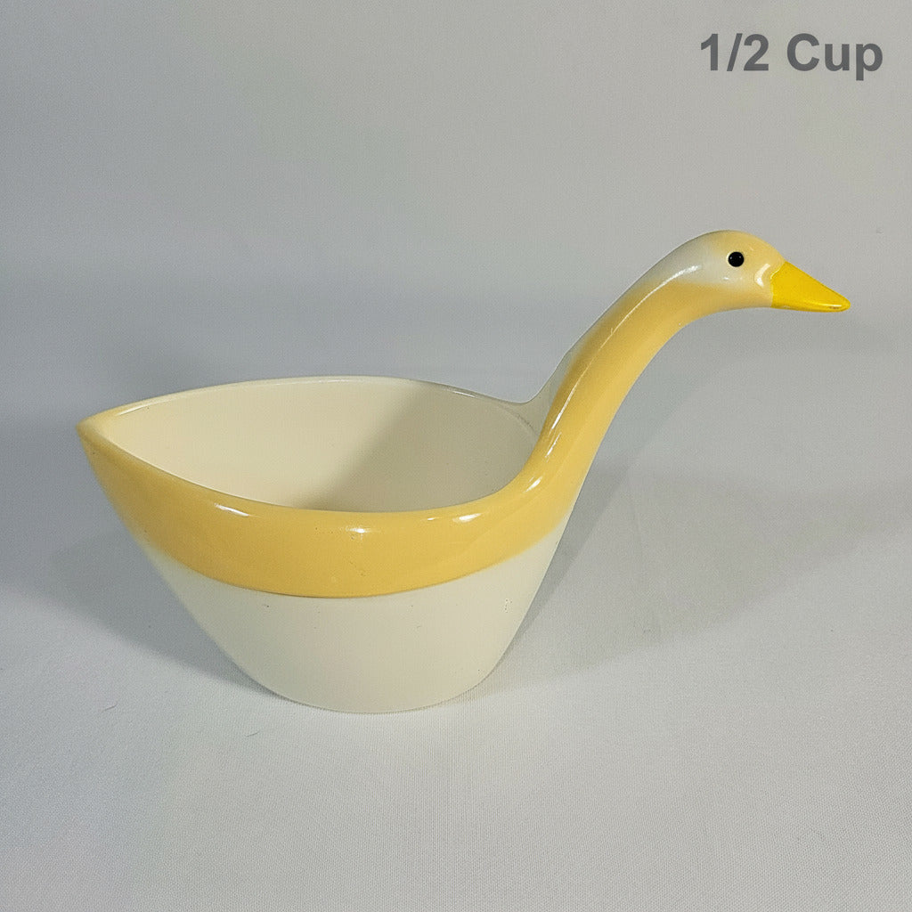 Set of Four Nesting Geese Measuring Cups 4 pc