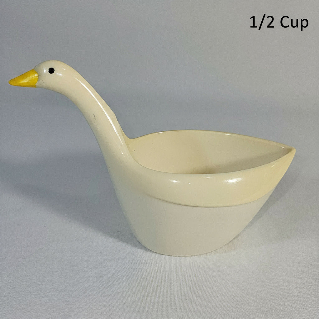 Set of Four Nesting Geese Measuring Cups 4 pc
