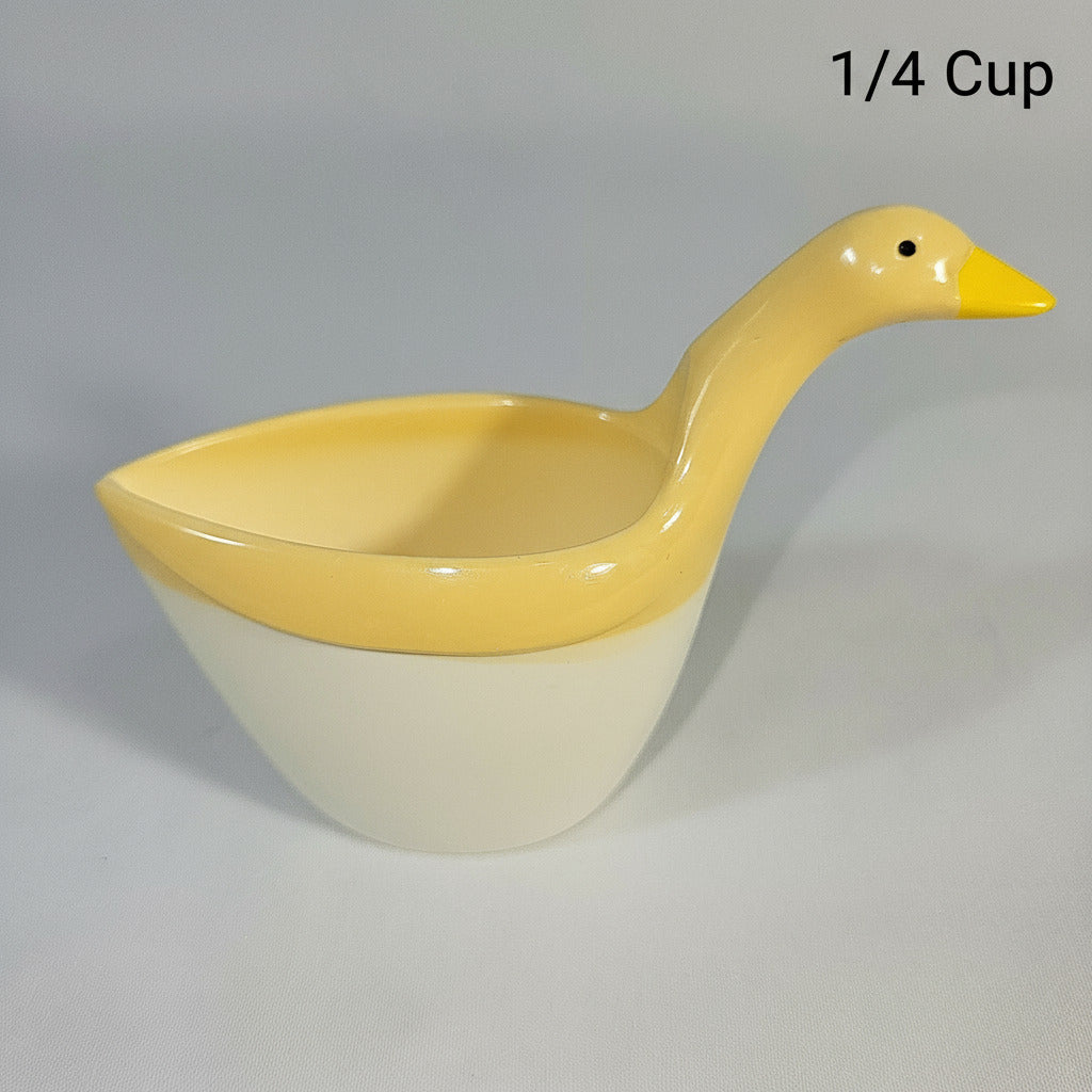 Set of Four Nesting Geese Measuring Cups 4 pc