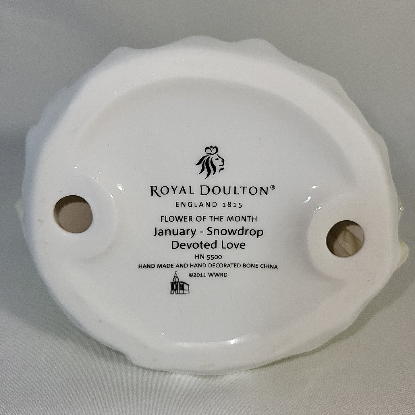 Royal Doulton Flower of the Month January - Snowdrop Devoted Love HN5500