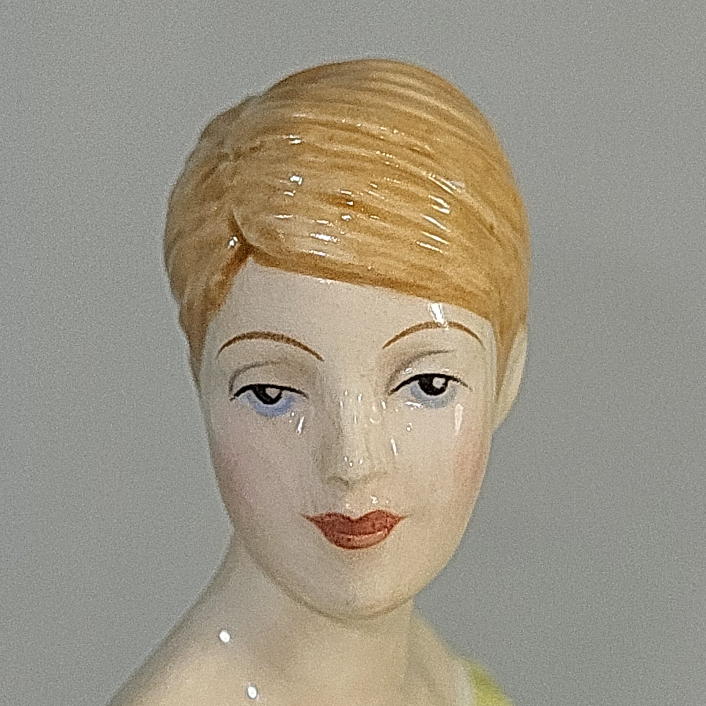 Royal Doulton Flower of the Month January - Snowdrop Devoted Love HN5500
