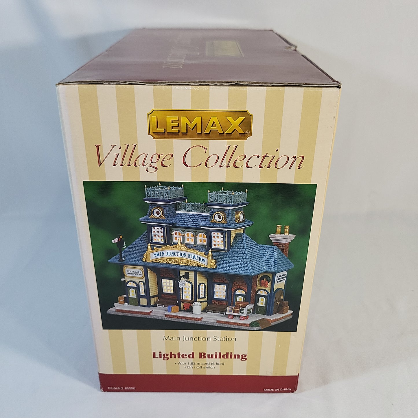 LEMAX Caddington Village Collection Main Junction Station No. 65396