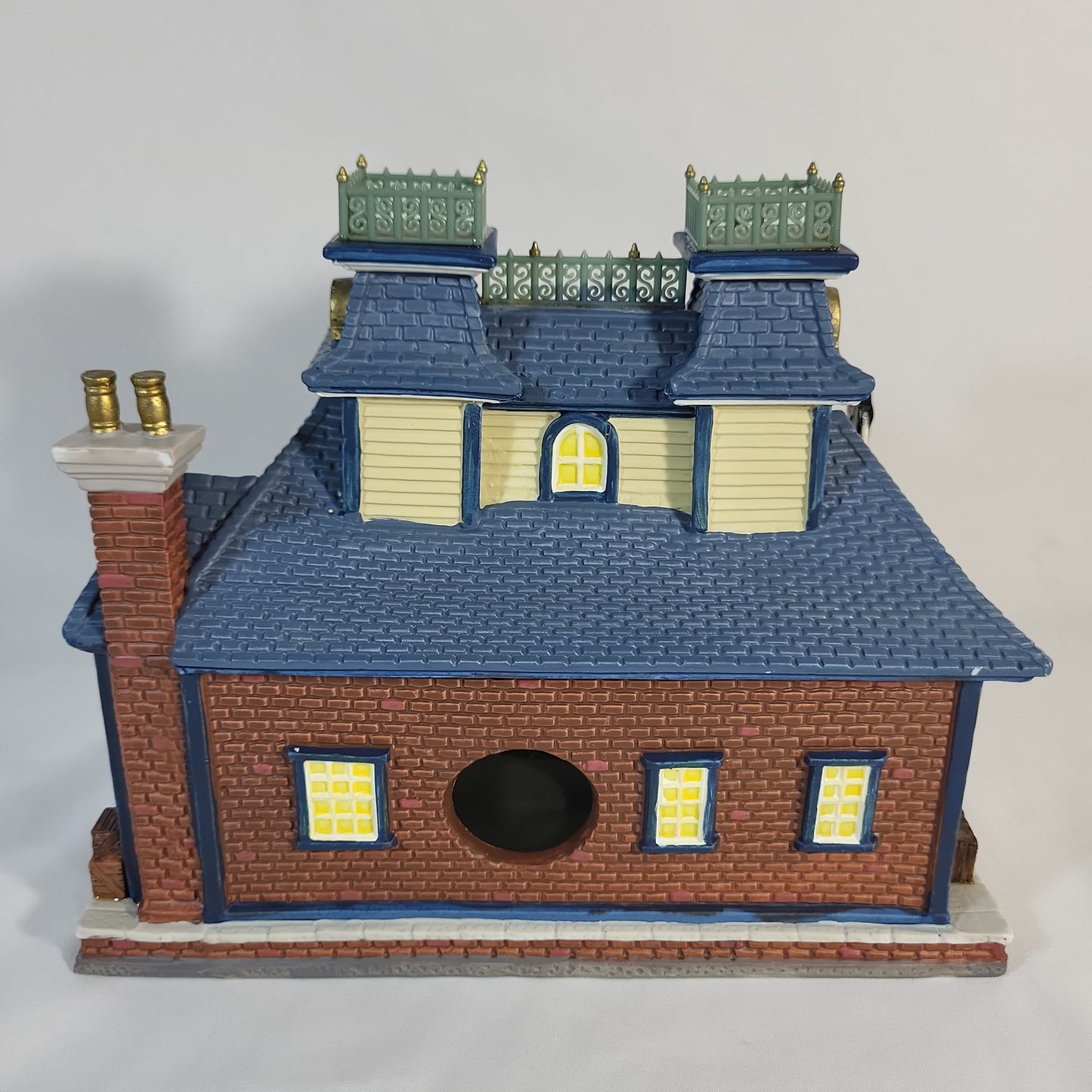 LEMAX Caddington Village Collection Main Junction Station No. 65396