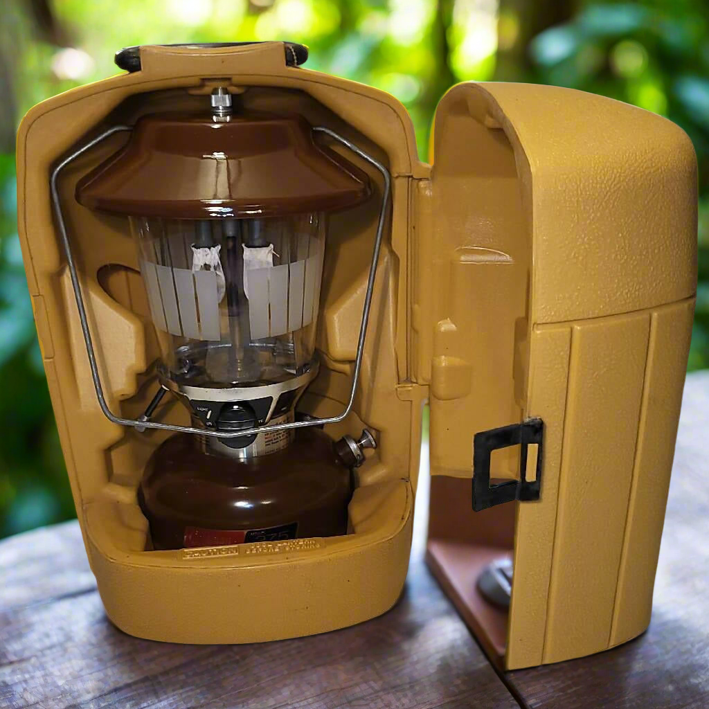 1978 Coleman Camp Lantern Model 275 with Pyrex Glass & Yellow Clamshell Hard Carrying Case