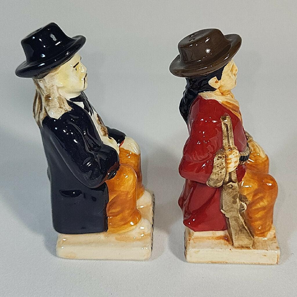 Wild Bill Hickok & Calamity Jane Salt & Pepper Shakers - trèsBin