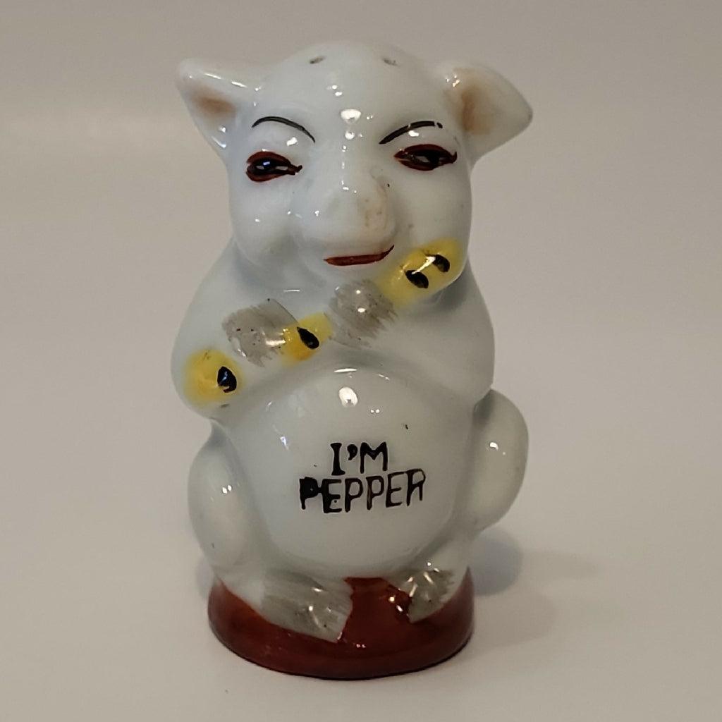 Piggy Salt & Pepper Shaker Made in Japan - trèsBin