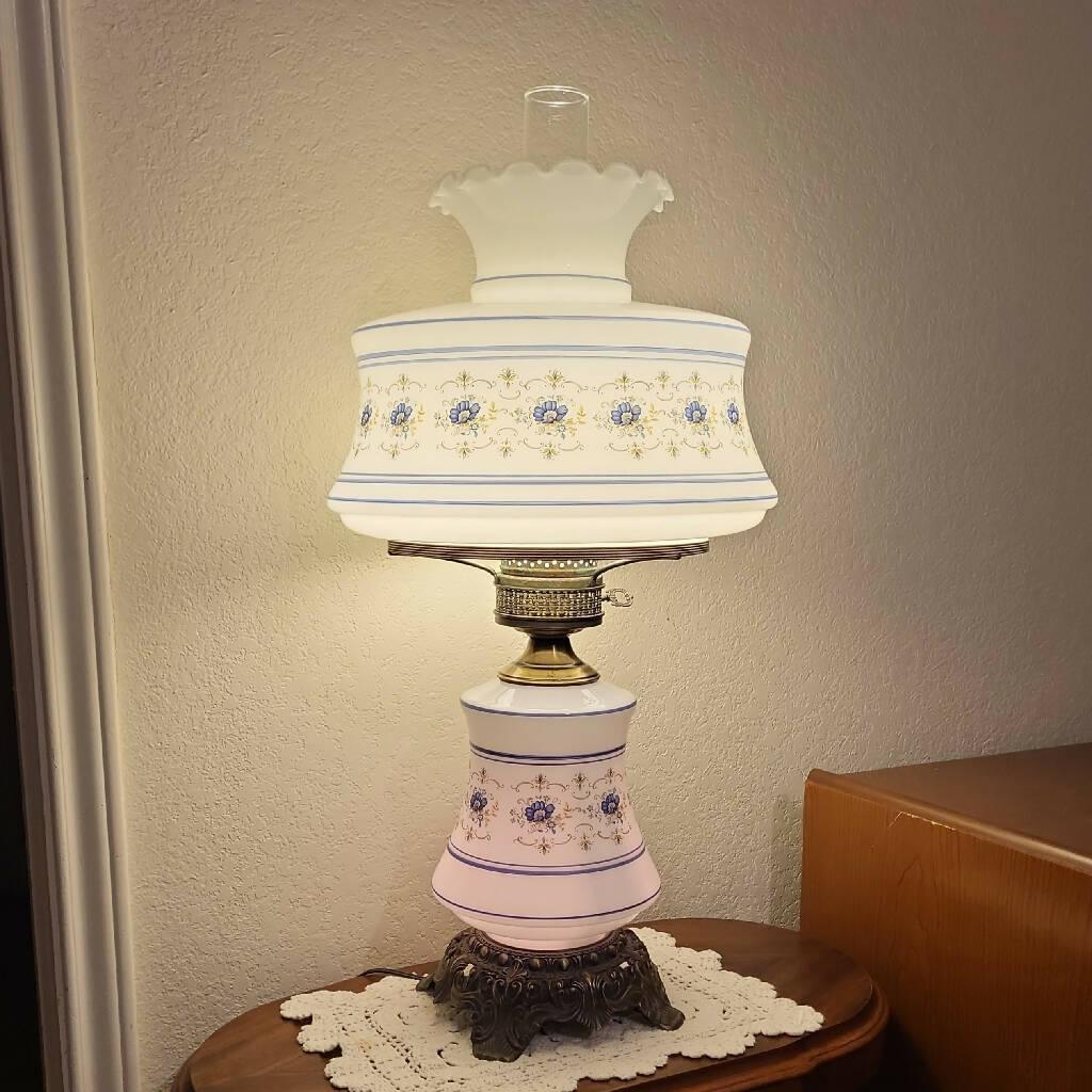 Rare Large QUOIZEL 1973 Abigail Adams Collection Blue Floral Hurricane 3-way Lamp - trèsBin